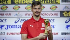 Звезда на ЦСКА 1948 се закани на Левски