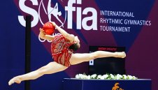 Дара Стоянова завоюва сребро на финала на обръч