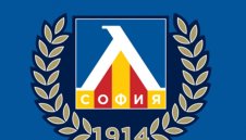 Сините показват новите екипи утре