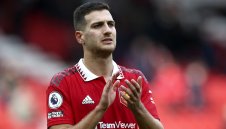 Реал набеляза защитник на Юнайтед