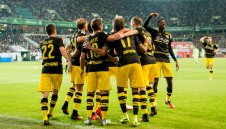 Бесен Дортмунд пречука и "вълците", за да излезе на върха + ВИДЕО