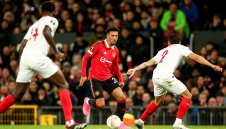 Традицията е срещу Манчестър Юн в реванша със Севиля 