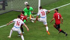 След безброй  пропуски и драма с ВАР: Вратар донесе историческа точка за Грузия и спря Чехия + ВИДЕО