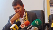 Ужас! И босът на Ботев Пловдив е с коронавирус, в болница е