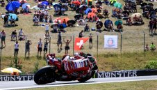 Световен шампион в MotoGP не вижда светлина в тунела