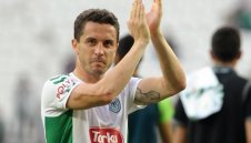 Рангата галопира с Коня, подчини Ето'о