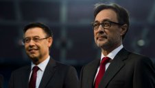 В Барса е пълна каша, Бартомеу е извън контрол