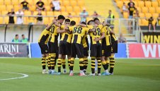 Илиян Филипов призова Антон Зингаревич да върне акциите на Ботев Пловдив