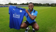 Лестър без "новия Канте" срещу Челси