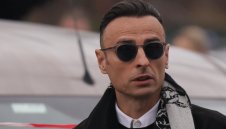 Бербатов става спортен министър?