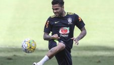 Алвеш надъхва Барса за реванша с ПСЖ: Хайде, машини!