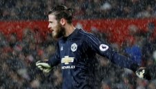 Де Хеа изнудва Юнайтед за двойна заплата