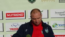 Уорън Фийни: От Белфаст не са ме търсили за съвети, но говорих с Ясен…