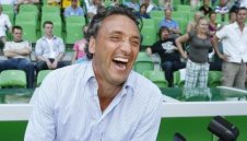 Треньорът на Висла готви изненада за Пенев