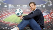 Чаби Алонсо се завърна у дома