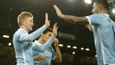 Де Бройне искал в Байерн през лятото