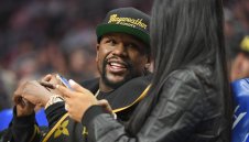 Никой не е по-богат от Мейуедър, бившият боксьор е най-богатият спортист за десетилетието