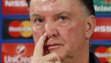 Ван Гаал: Трудно ще спечелим Лига Европа