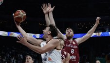 Германия сложи край на приказката на Латвия след голям трилър