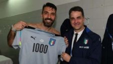 Поклон, Мистър 1000!