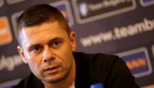 Александър Димитров с нови строги правила за националите