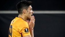 Роналдо дърпа Хименес към Ювентус