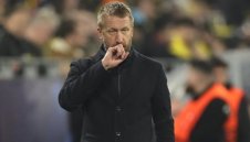 Брутално! Заплашват със смърт мениджъра на Челси и семейството му