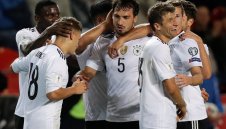 Германия със 7 от 7, мина и през Чехия + ВИДЕО