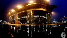 Милан – Каляри 3:0, Десподов дебютира в калчото на "Сан Сиро"