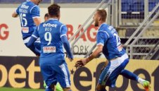 Гол с ръка на Яблонски измъкна Левски срещу Верея