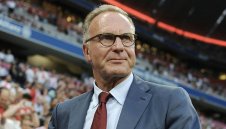 Кале и Хитцфелд скочиха на Жозе заради Швайни