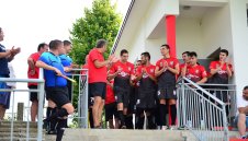 "Пияни като г*з" се гаврят жестоко с Левски: Още им търсим силните страни