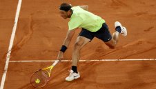 Рафаел Надал с лесна победа на "Ролан Гарос"