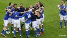 Италия за девети път на финал