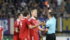 Шотландци бесни на български съдия