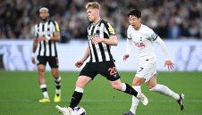 Нюкасъл уреди защитник на Челси за постоянно