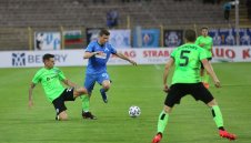 Случва се: Драган Михайлович подписва с Левски до часове