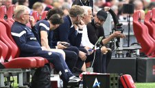 Ван Нистелрой: Срещу Челси ще бъде труден мач