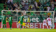 ЦСКА се "самоуби" заради... дългите крака на Падт 