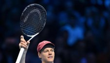 Яник Синер смачка Зверев и е на полуфинал в Торино