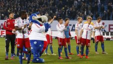 Хамбургер се изложи в първия плейаут