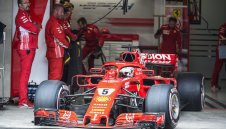 Фетел носи по-голямата вина за провала на Ферари