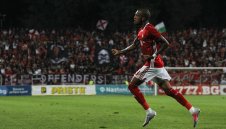 Агентът на Каранга: Възхитен е от интереса на Бенфика