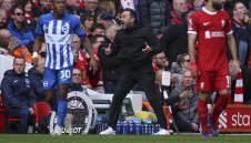 Искат го Байерн, Барса и Ливърпул, на него не му пука!