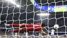 Бивш френски национал се подигра с Реал за дузпата