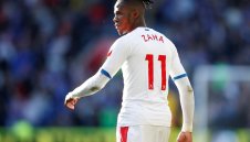 Евертън се включва в играта за Уилфред Заха