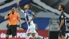 Ман Юнайтед договори и Алекс Телес