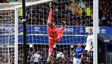 Вкарах случайно, призна Кейн