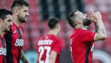 Достанич: Чака ни здрава битка със Славия 