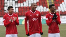 (В)Каранга върти "хиксове" при Ел Маестро